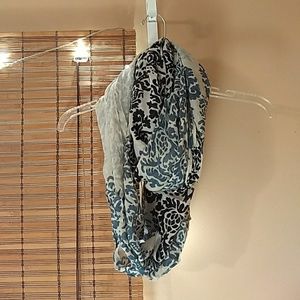 Pattern infinity scarf